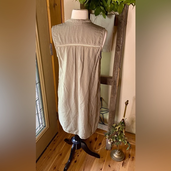 ✨Bella Dahl Sleeveless A-Line Mini Dress✨ - Picture 4 of 14